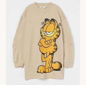 NWT H&M GARFIELD Oversized Print Sweatshirt